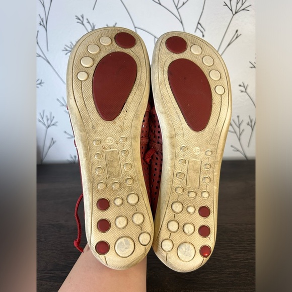Regarde le Ciel Leather Slip Ons - Picture 6 of 8